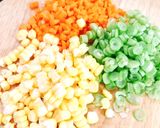 Hình bước làm 1 của món Cơm chiên cá cơm chay và rau củ