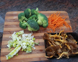 Foto del paso 1 de la receta: Fideos con verduras y almendras