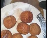 A picture of step 3 of Chicken balls.
