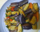 Foto langkah ke 2 dari resep Tumis Terong Ungu Cabe Ijo.