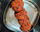 बीटरूट डाळ वडे (beetroot dal wade recipe in marathi) रेसिपी स्टेप 4 फोटो 