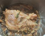 Foto del passaggio 2 della ricetta Arrosto di vitella con funghi porcini e guanciale