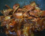 Foto langkah ke 4 dari resep Kepiting Saus Tiram Pedas.