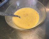 A picture of step 5 of Ham, Cream, and Herb Omelet.