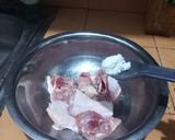 Foto langkah ke 2 dari resep Ayam Goreng Saus Tiram.