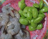 Foto langkah ke 2 dari resep Kerupuk kulit babi+udang+pete masak tauco.
