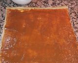 Foto del paso 2 de la receta: Arrollado de crema y chocolate
