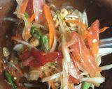 รูปขั้นตอนการทำที่ 3 ของ ส้มตำไทย🥙🌶ใส่ปลาร้า มาละจ้า #อาหารไทยง่ายๆ