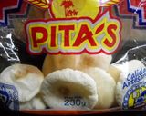 Foto del paso 1 de la receta: Mini pizzitas para niños con pan Pita