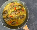 Foto langkah ke 6 dari resep Ikan Nila Kuah Santan Kuning.