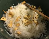 Foto del paso 8 de la receta: Noodles al ajillo y camarones