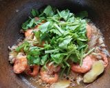รูปขั้นตอนการทำที่ 6 ของ กุ้งอบวุ้นเส้น