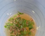 A picture of step 2 of Detox water.