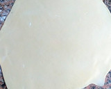 Foto del paso 9 de la receta: Empanadillas de gambas en crema reducida de las mismas cabezas