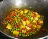 A picture of step 4 of Potato,Peas & Carrot.