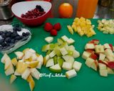 Foto langkah ke 1 dari resep Mix Fruit Cocktail.