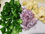 सिमला बटाटा भाजी (shimla batata bhaji recipe in marathi)