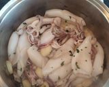 Foto del paso 4 de la receta: Calamares en salsa de ajo