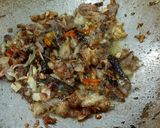 Foto langkah ke 3 dari resep Mie Goreng Sehat Ikan Kembung.