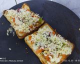 A picture of step 4 of Bread Pizza.