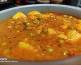 A picture of step 4 of Peas potato curry.