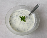 Foto del paso 2 de la receta: Salsa de yogur