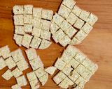 Foto langkah ke 3 dari resep Mini Garlic Bread / Garlic Crouton With Sourdough Loaf.