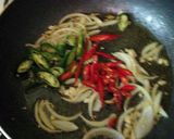 Foto langkah ke 2 dari resep Telur Ceplok Tumis Tahu Pete.