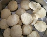 A picture of step 9 of Luchi and Cholar Dal.