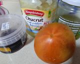 Foto del paso 1 de la receta: Ensalada de tomate con chucrut
