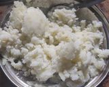 A picture of step 1 of Vegetable cutlets.