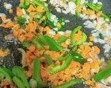 A picture of step 2 of Vermicelli Upma.