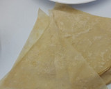 A picture of step 1 of How to fold Springrolls in 3 simple steps.