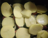 Foto del paso 2 de la receta: Muslos deshuesado con salsa de verduras