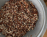Foto del paso 1 de la receta: Quinoa con salmón, espárragos a la plancha y mango!!!