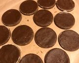 Foto del paso 4 de la receta: Alfajor de chocolate