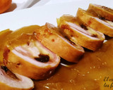 Foto del paso 1 de la receta: Pavo relleno con ciruelas y manzana glaseado con miel y naranja 