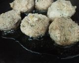 A picture of step 9 of Stuffed Onion Rings.