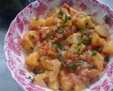 Foto del paso 6 de la receta: Papas (patatas) entomatadas al romero