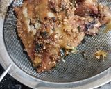 Foto langkah ke 7 dari resep Ayam Goreng Ketumbar Daun Kare.
