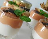 Foto del paso 8 de la receta Chupitos de crema de queso curado con salmorejo y sablés crujientes de anchoa (con y sin Tmx)
