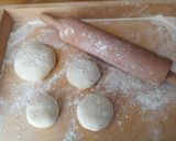 A picture of step 5 of Lettuce and Green Olive Calzone from Puglia.