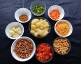 A picture of step 1 of Aloo Kabli.