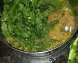 झणझणीत डाळ भाजी(dal bhaaji recipe in marathi) रेसिपी स्टेप 2 फोटो 