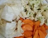 Foto langkah ke 1 dari resep Capcay sayur bakso sapi.