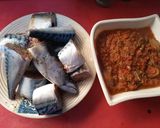 A picture of step 3 of Turmeric rice and fish sauce.