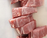 Foto del paso 5 de la receta: Medallones de solomillo de cerdo con setas al wok en salsa de hongos