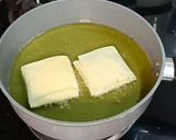 A picture of step 4 of Chicken cheese patties.