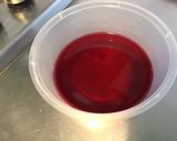 Une image de l'étape 2 de Compote multi fruits à la vanille (pêches jaunes,kiwis,jus de cerises).