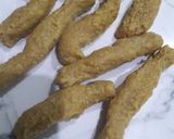A picture of step 6 of Mustard gravy vali gatte ki sabji with chapati.